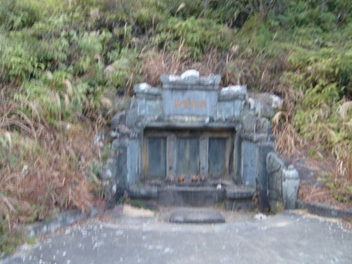 坟面.jpg