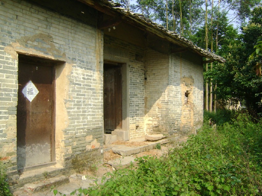 左侧住宅，坐丑兼癸，亦是右水倒左.jpg