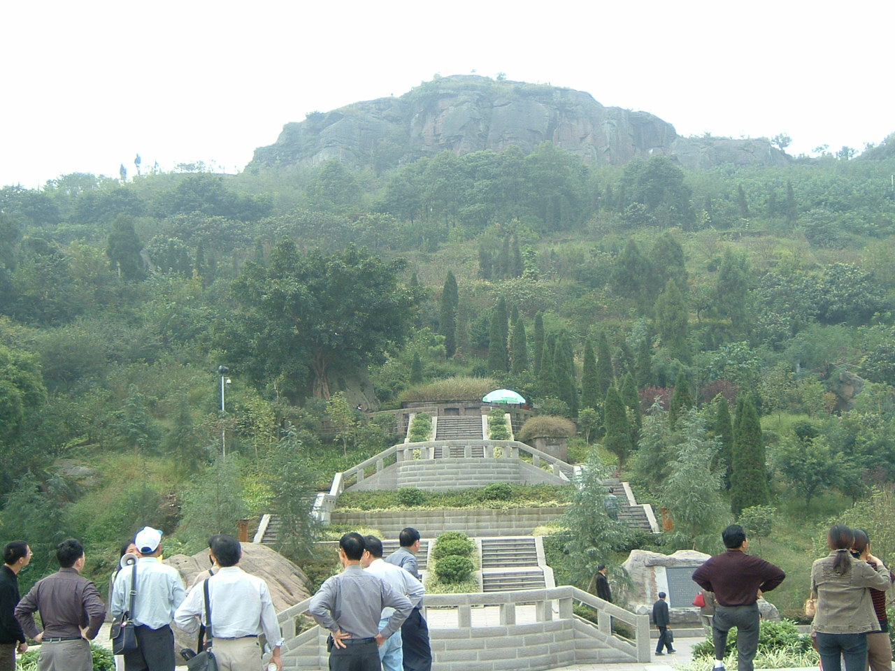 邓小平祖坟1.jpg