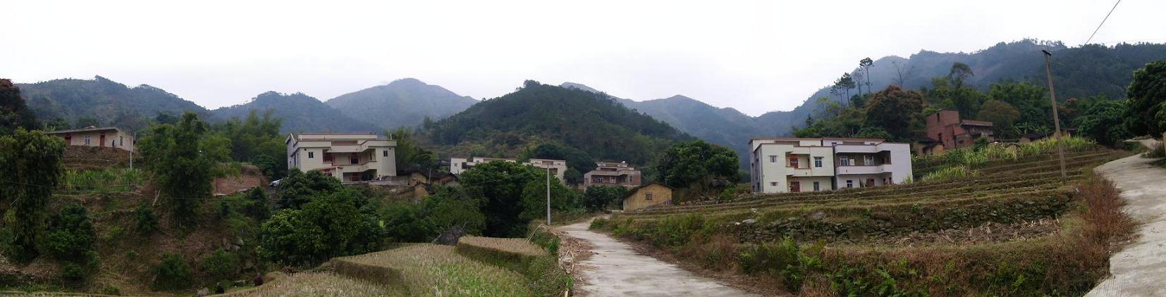 6.峦头及青龙白虎合并照片.JPG