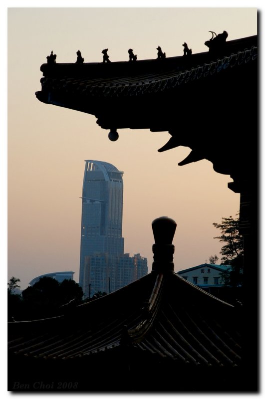 西方寺看到如心廣場及萬景峰.jpg