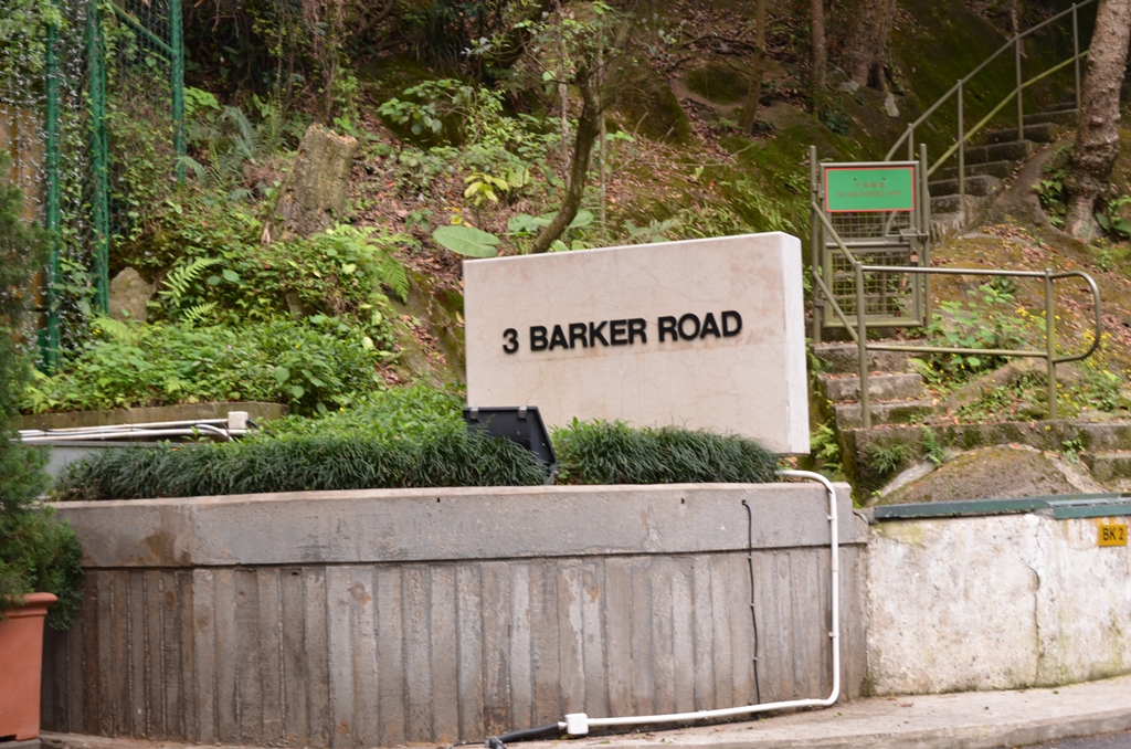 barker2.jpg