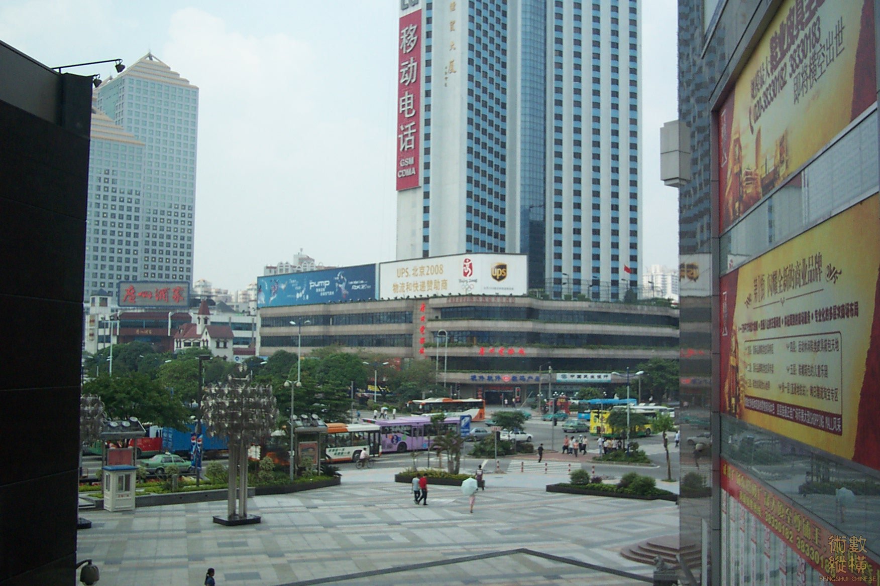 东北门向外看1.JPG