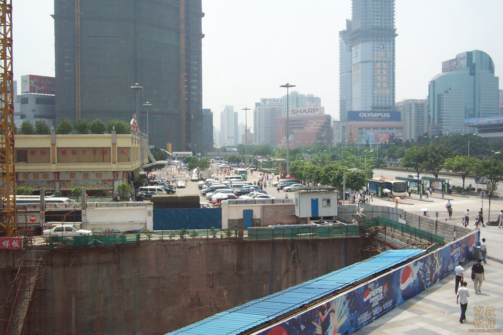 西北门向外看3.JPG