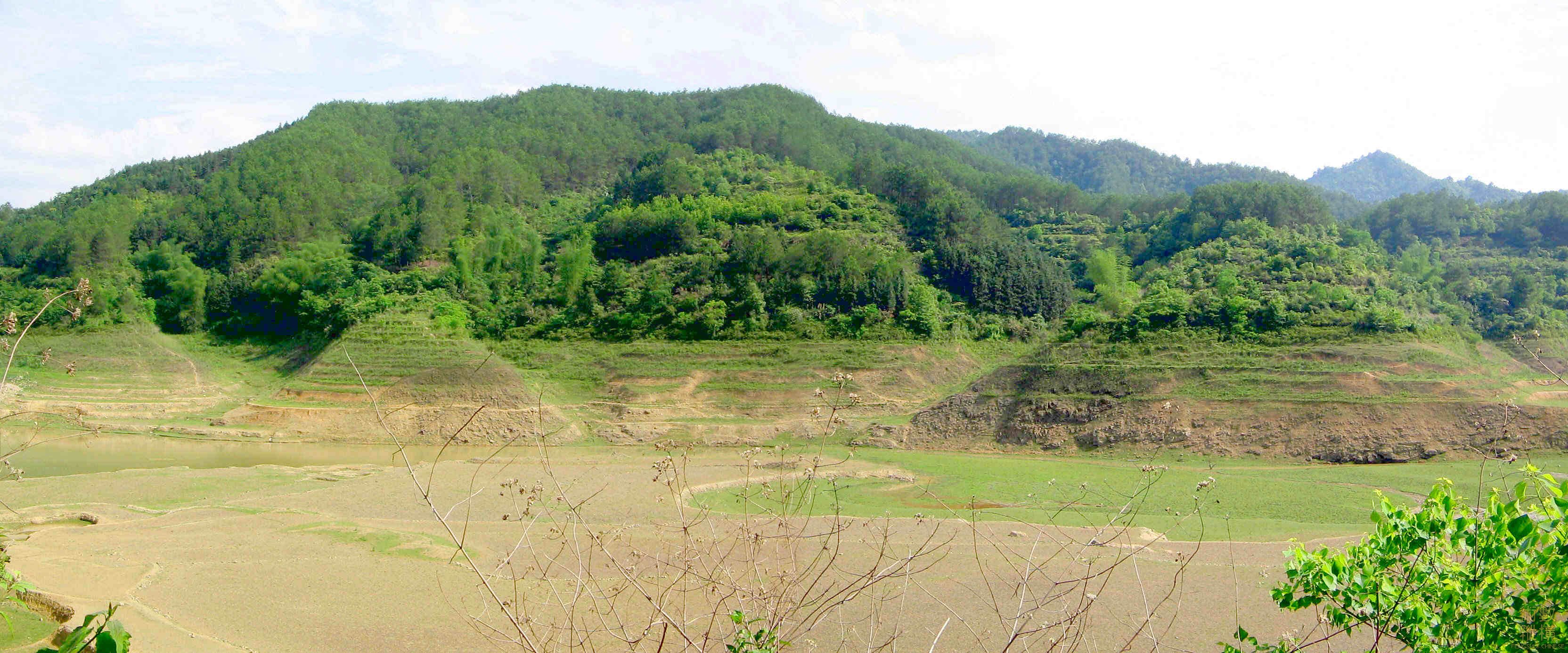 2006.5.2行山图 001优化.jpg