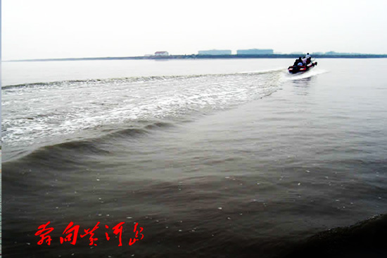 奔向黄河岛.jpg